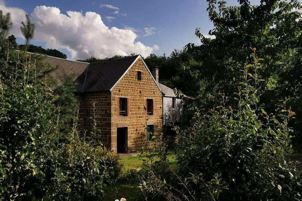 Вилла Le Moulin Des Rivieres Breel Экстерьер фото